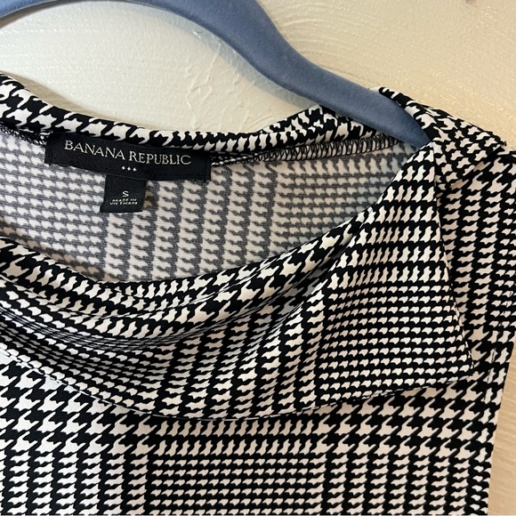 BANANA REPUBLIC Houndstooth Sleeveless Top - Picture 2 of 5